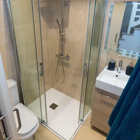 Luxury With Jacuzzi Holiday home